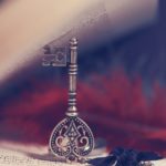 Creative_Wallpaper_The_key_as_a_bookmark_in_the_book_097841_